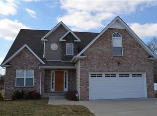 728 Richards Dr, Clarksville, TN 37043