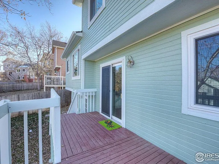 2208 Dogwood Cir — Photo 15