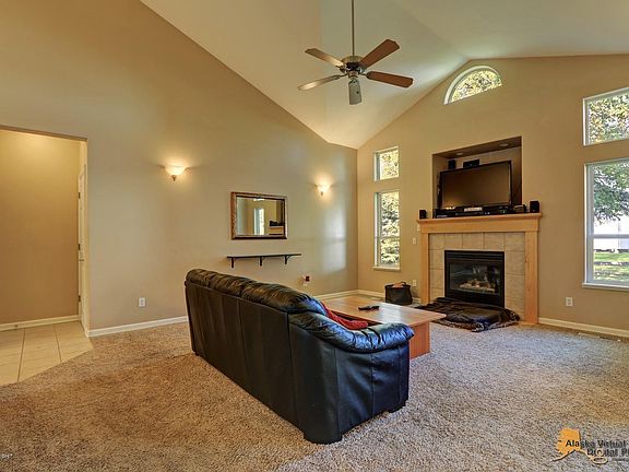 5th image of 2120 N Kelso Ln