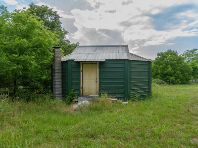 426 E 372nd Road, Dunnegan, MO, 65640