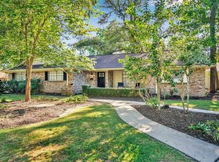 110 Wroxton Dr, Conroe, TX 77304