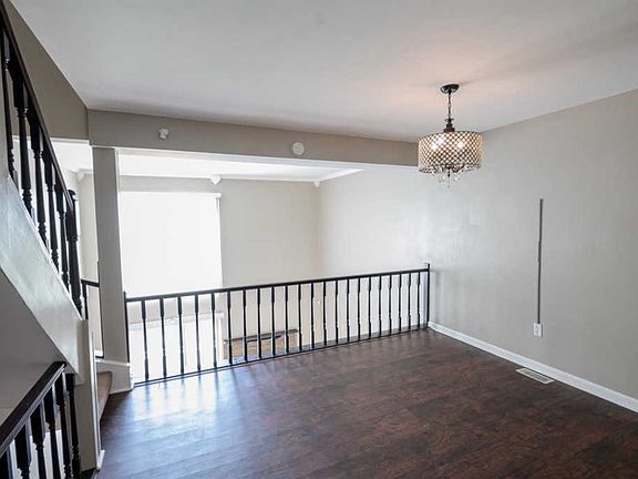 5th image of 7 Saint James Ct #53
