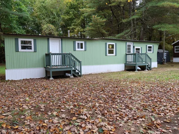 116 Emery St, Palmer, MA 01069