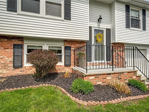 Vinyl and Brick makes for a sophisticated curb appeal