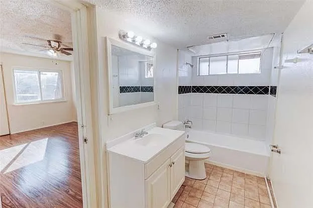 4408 Westminster Dr — Photo 4