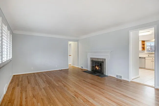 115 Gralake Ave — Photo 11