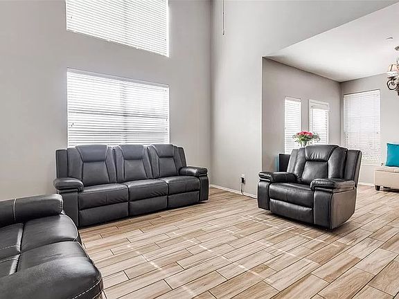 4th image of 8540 Forest Highlands Dr
