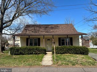 547 Broad St, Spring City, PA 19475