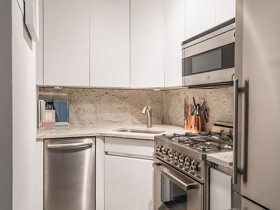 4th image of 310 W 56th St APT 5E