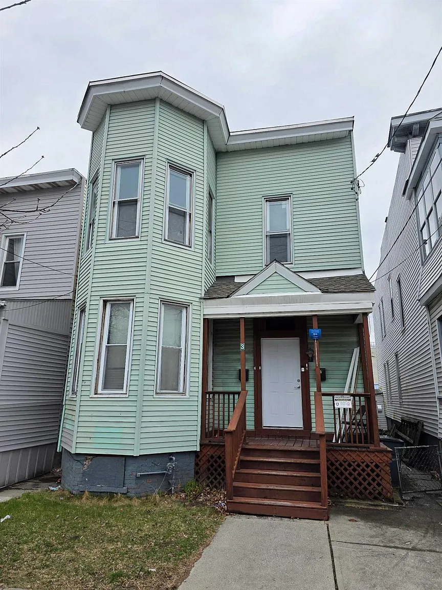 3 N Manning Boulevard photo 1