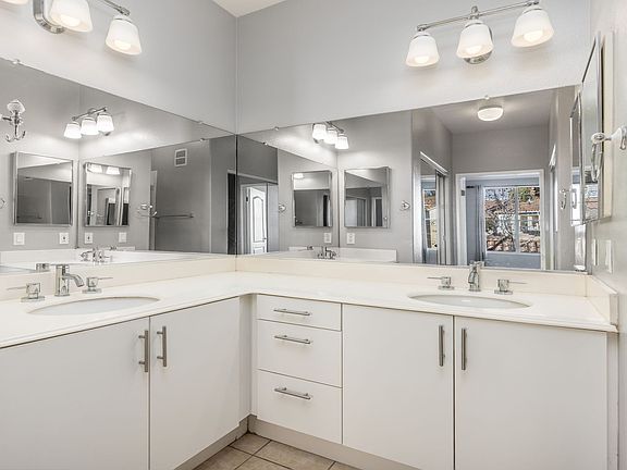5th image of 3568 Caminito El Rincon Unit 86