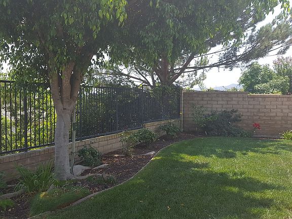 4th image of 2075 Seabreeze St