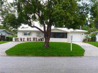 11687 Oxford St, Seminole, FL 33772