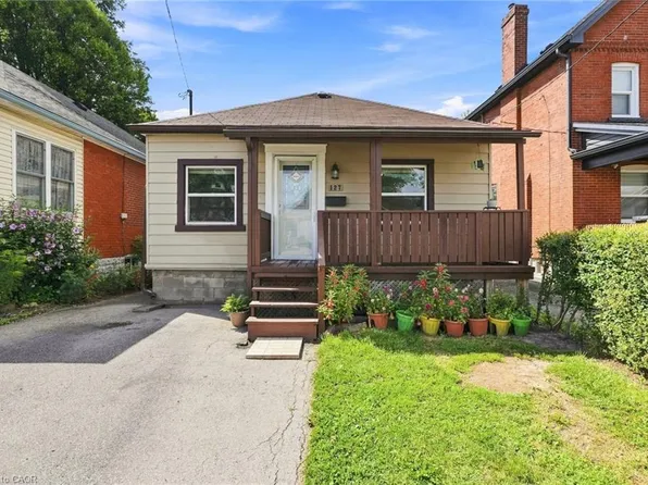 127 Park Row N, Hamilton, ON L8H 4E7