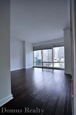 Rented by Domus Realty | media 7