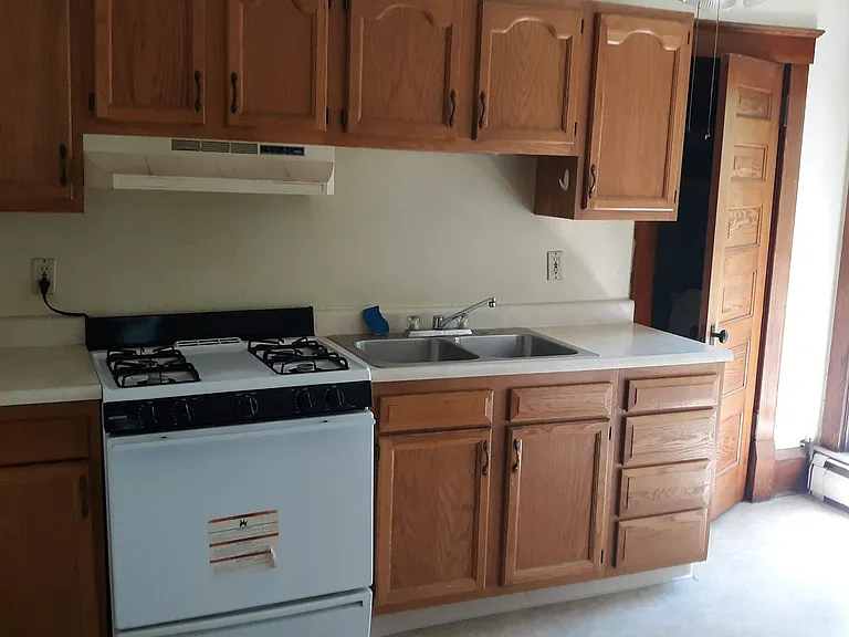 601 W Springfield Ave — Photo 8
