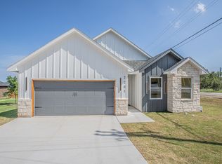 2201 Pedernales Ct, Granbury, TX 76048