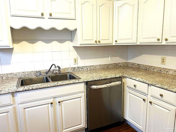4th image of 1006 N 58th Ave