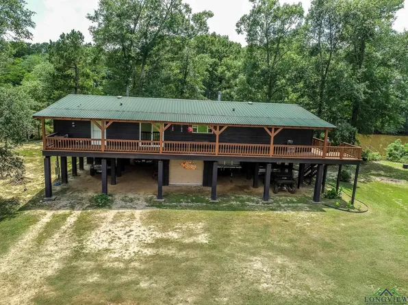 2836 Smith Rd, Jefferson, TX 75657