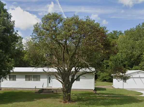 8250 Wheaton Rd, Wamego, KS 66547