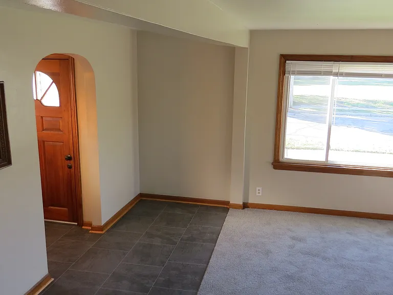 293 Tenney Ave — Photo 8