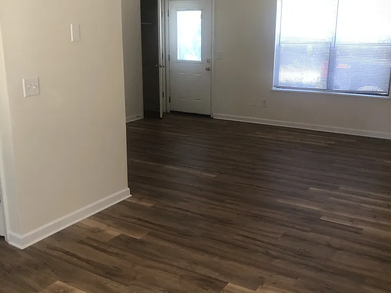 1610 Hanson St — Photo 17
