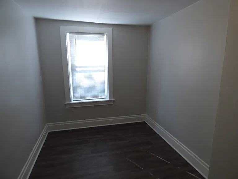 1134 Race St — Photo 6