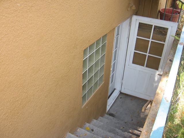 2nd image of 102 1/2 Lewis Ave