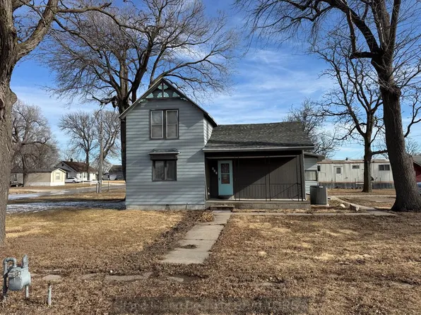 411 East St, Wood River, NE 68883