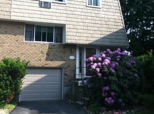 1111 Stonegate Rd, Shrub Oak, NY 10588