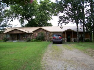 2447 Crow Mountain Rd, Russellville, AR 72802