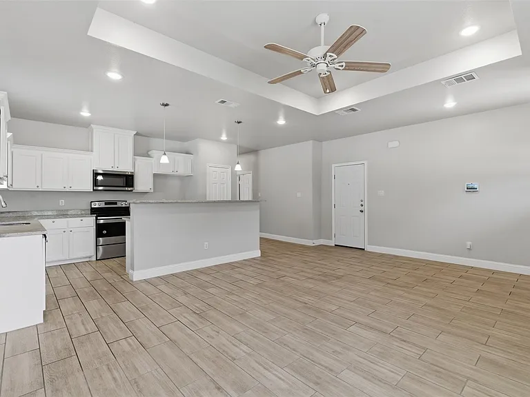 3614 Short St — Photo 3