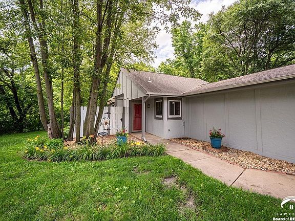 4th image of 4033 Crossgate Ct