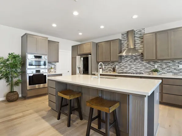 2582 Lombardy Ct, Lodi, CA 95242