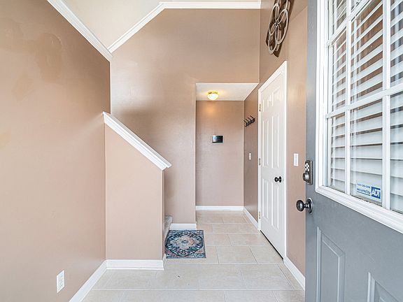 2nd image of 3207 Blackhawk Dr