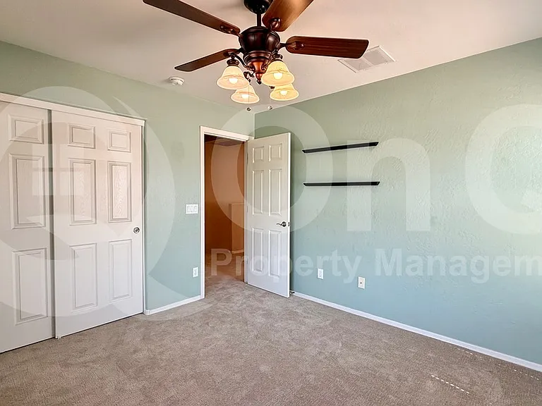 2314 W Spur Dr — Photo 22