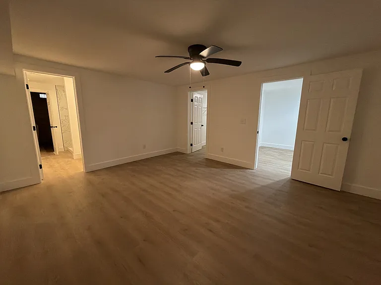 7063 Pleasant Dr — Photo 4