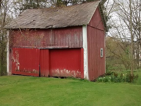 Cairage shed with upstairs