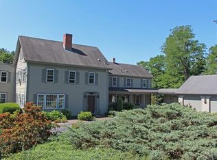 416 Sunnyhill Rd, Lunenburg, MA 01462