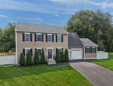 105 Amy Dr, Cranston, RI, 02921