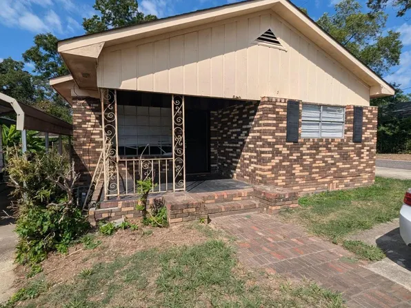 5300 Court G, Fairfield, AL 35064