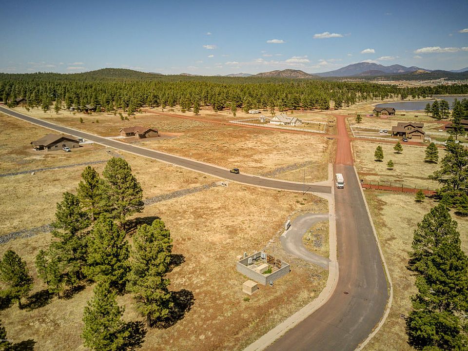1st image of 115 Royal Troon Dr