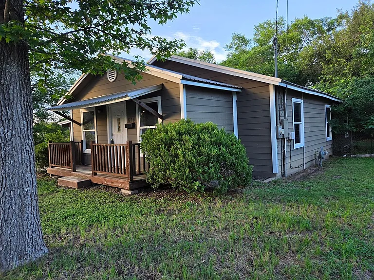 636 N Wilcox St — Photo 18