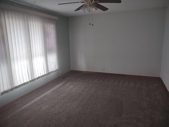 2nd image of 2406 Bell Ave