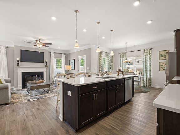 3rd image of 132 Andros Loop