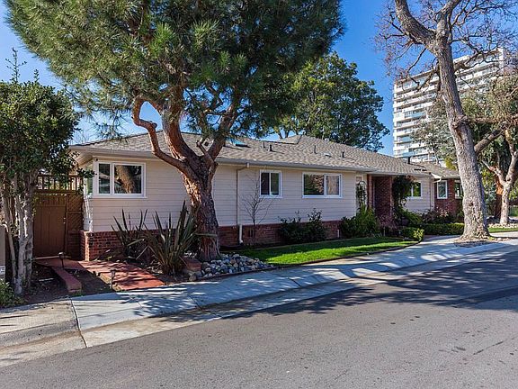 2nd image of 506 E Capistrano Way