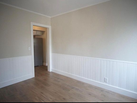 3rd image of 827-835 E Washington Blvd