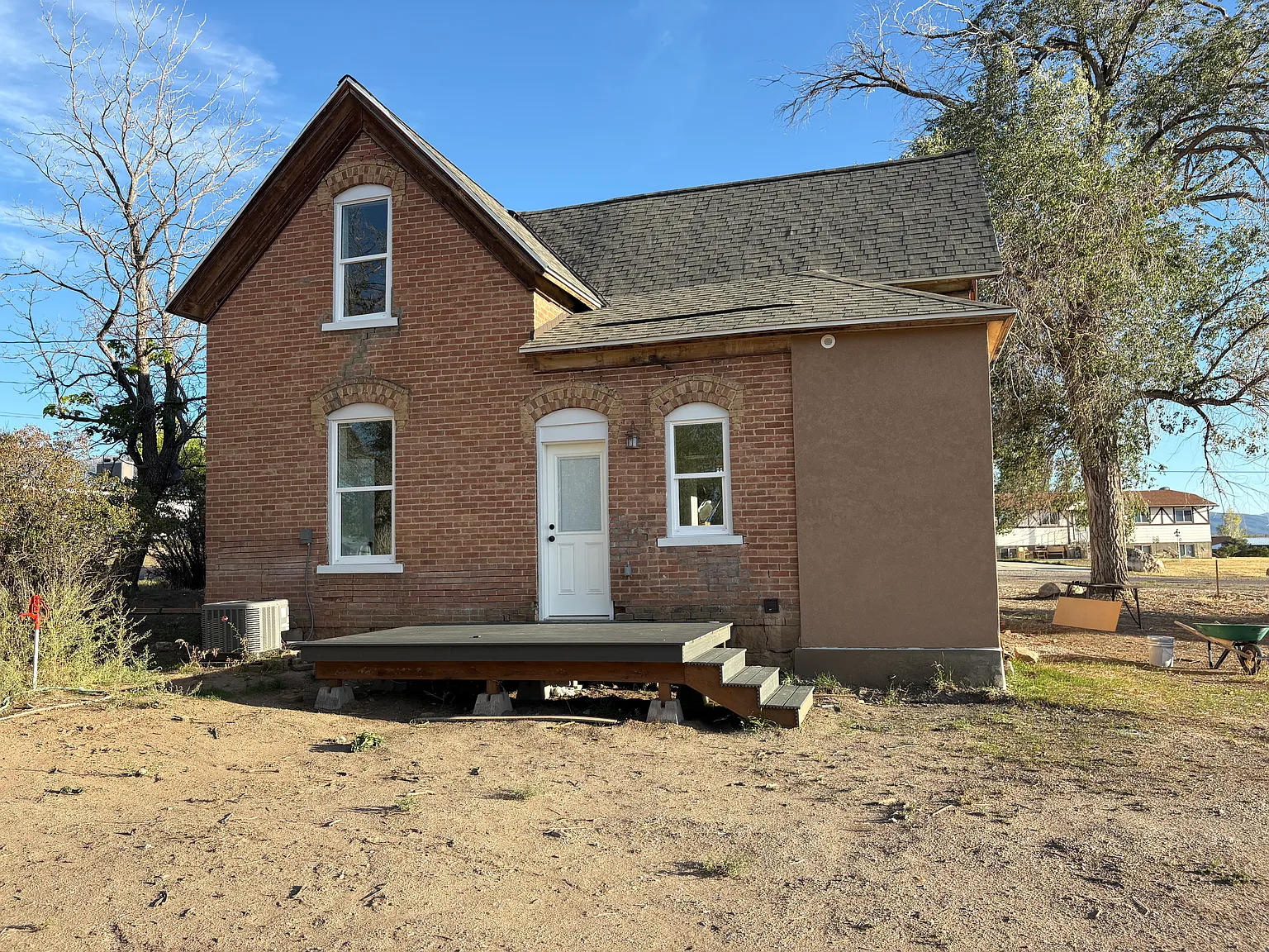 4 bed, 1400 sqft, $2,000 — Photo 4