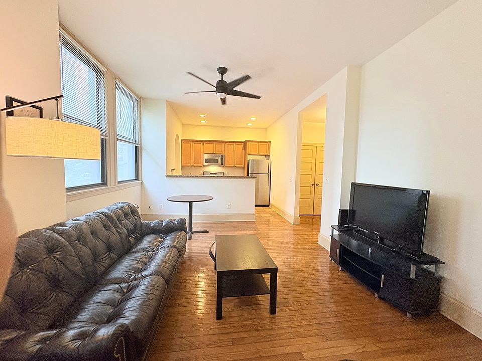 1st image of 250 S 13th St APT 1B