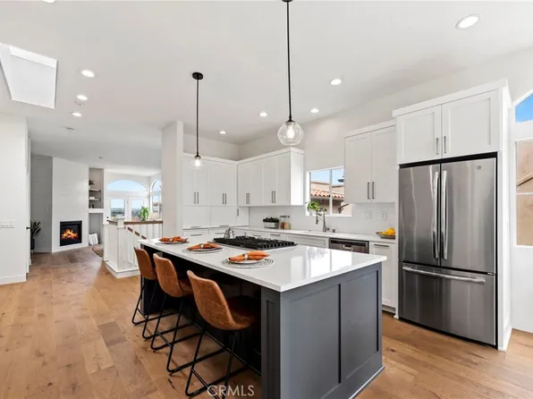 1078 Monterey Blvd, Hermosa Beach, CA 90254